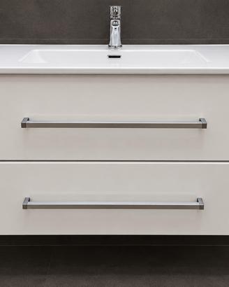 Lavandino e Mobile Bagno