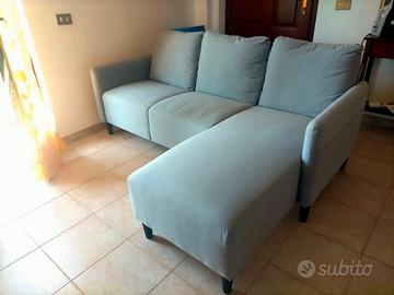 Divano a 3 posti, con chaise-longue grigio chiaro