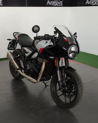 Triumph Thruxton 400