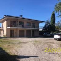 Locale commerciale - Capriva del Friuli