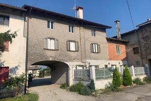 PER INVESTIMENTO: CASA BICAMERE RISTRUTTURATA