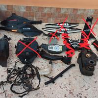 KIT CARENE PLASTICHE PIAGGIO NRG buone condizioni
