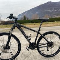 Bicicletta Bottecchia sportiva nera – ottime condi