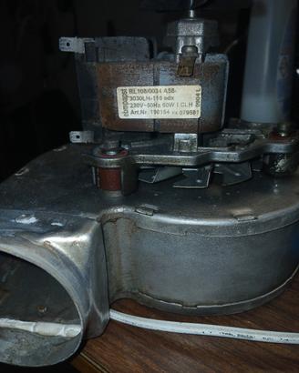 Ventilatore  scaldabagno vaillant 