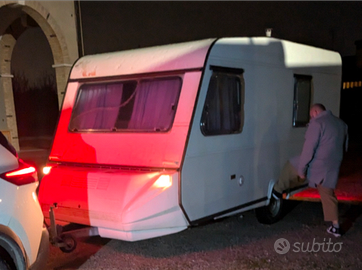 Roulotte Adria optima 4 posti