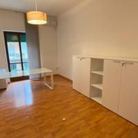 Ufficio direzionale scrivania in vetro