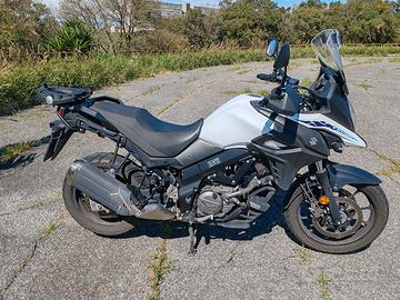 V - STROM 650 SUZUKI