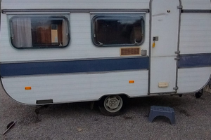 Roulotte vintage Adria 390T del 1982