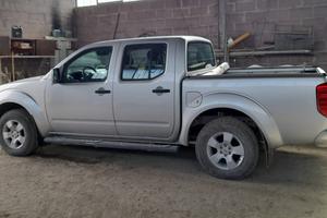 Autocarro Nissan Navara DOUBLE CAB 4 WD