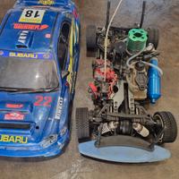 auto radiocomandata con motore a scoppio