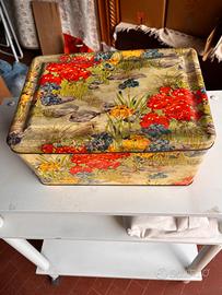 Vecchia scatola in latta Pernigotti