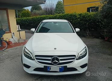 Autovettura Mercedes Benz c220d