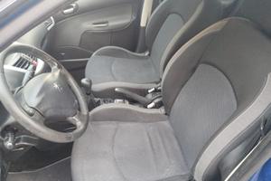 Peugeot 206 + anno 2010