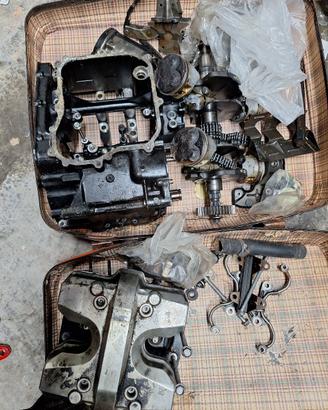 honda VF 500 f2 pezzi blocco motore 