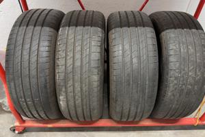 4 pneumatici Goodyear 235/50 R18 Jeep Renegade