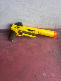 Nerf di fortnite pistola silenziata