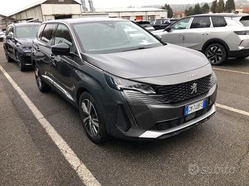 Peugeot 5008 1.5 HDi 130CV 6M ALLURE *NAV+PEL+RCAM