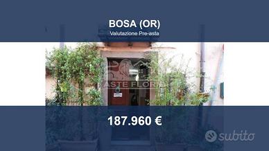 Immobile in asta di 236 m² con più di 5 locali a B
