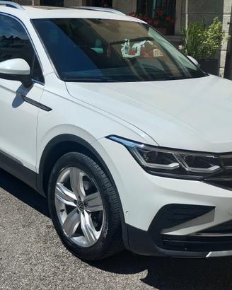 Volkswagen Tiguan 2.0 TDI 150 CV SCR DSG Elegance