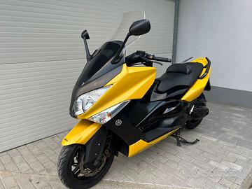 Yamaha t-max