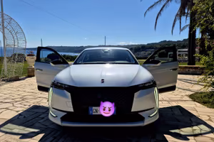 DS Automobiles - DS4