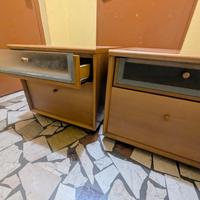 coppia comodini in legno 
