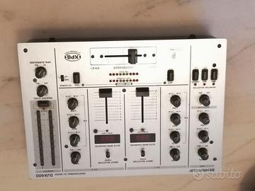 Mixer Behringer djx 400
