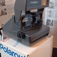 Fotocamera Polaroid One Step retrò con scatola