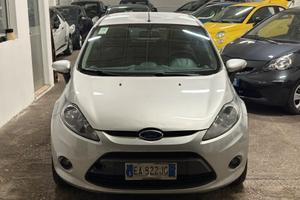 Ford Fiesta 1.4 5 porte Bz.- GPL Titanium