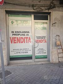 NEGOZIO A CASSINO