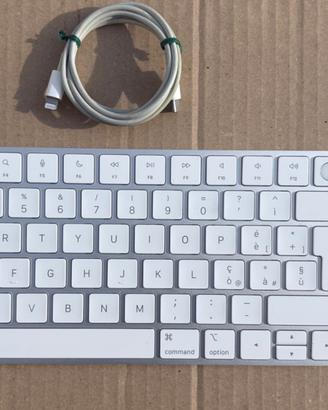 Magic Keyboard Touch ID + Magic Mouse 2