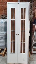 Porta a libro laccata bianca con vetri all'inglese