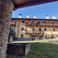 ETROUBLES Centro Paese