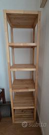 Scaffale Ikea Muskan in legno massiccio 