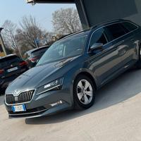 Skoda Superb Wagon Superb wagon 1.6 tdi Ambition