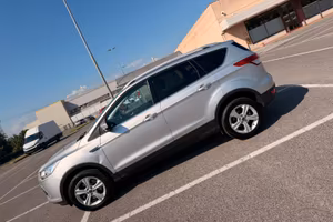 Ford kuga 158.000 km 2.0 tdci Tittanium