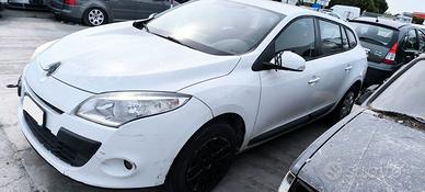 RENAULT MEGANE SW PER RICAMBI