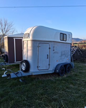 Trailer fautras