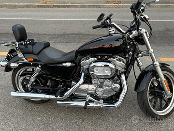 MOTO HARLEY DAVIDSON 883 SUPER LOW