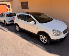 Nissan qashqai 2.0 4x4 del 2009 cambio auto