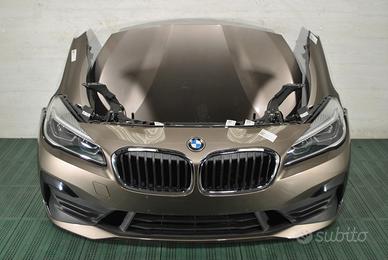 BMW serie 2 F45 Musata cofano paraurti fari LED