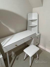 Tavola di trucco 70€