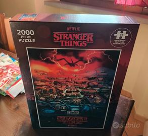 Puzzle 2000 pezzi Netflix  stranger Thing