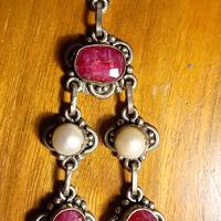 COLLANA ETNICA CON RADICE DI RUBINO 