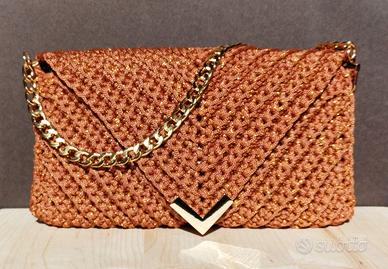 Borsa / Pochette fatta a mano all'uncinetto