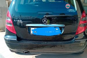macchina mercedes a150