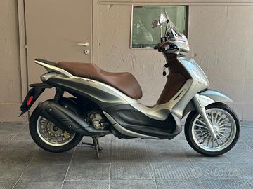Piaggio Beverly 300 i.e.