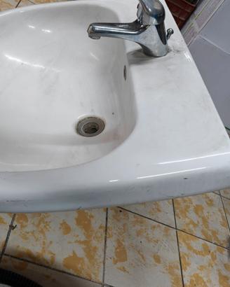 LAVANDINO LAVABO COLONNA E MISCELATORE