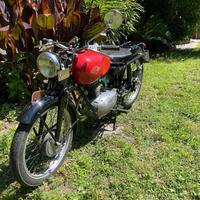 Moto d'Epoca Gilera Turismo 150 - Anno 1953