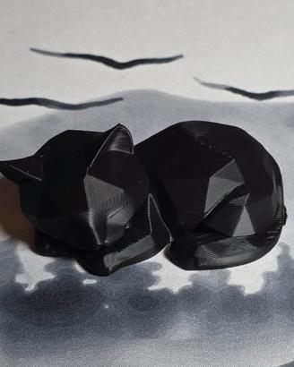 Figura gattino nero carino